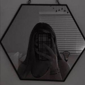 Meet your Posher, Delainey